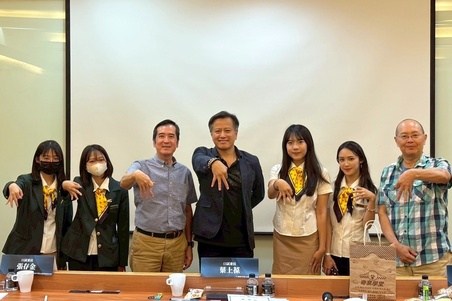 行銷系老師實務經驗豐富，帶領學生實踐所學圖片