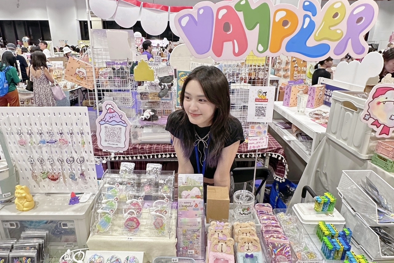 高餐大行銷系同學自創品牌，體驗擺攤人生圖片