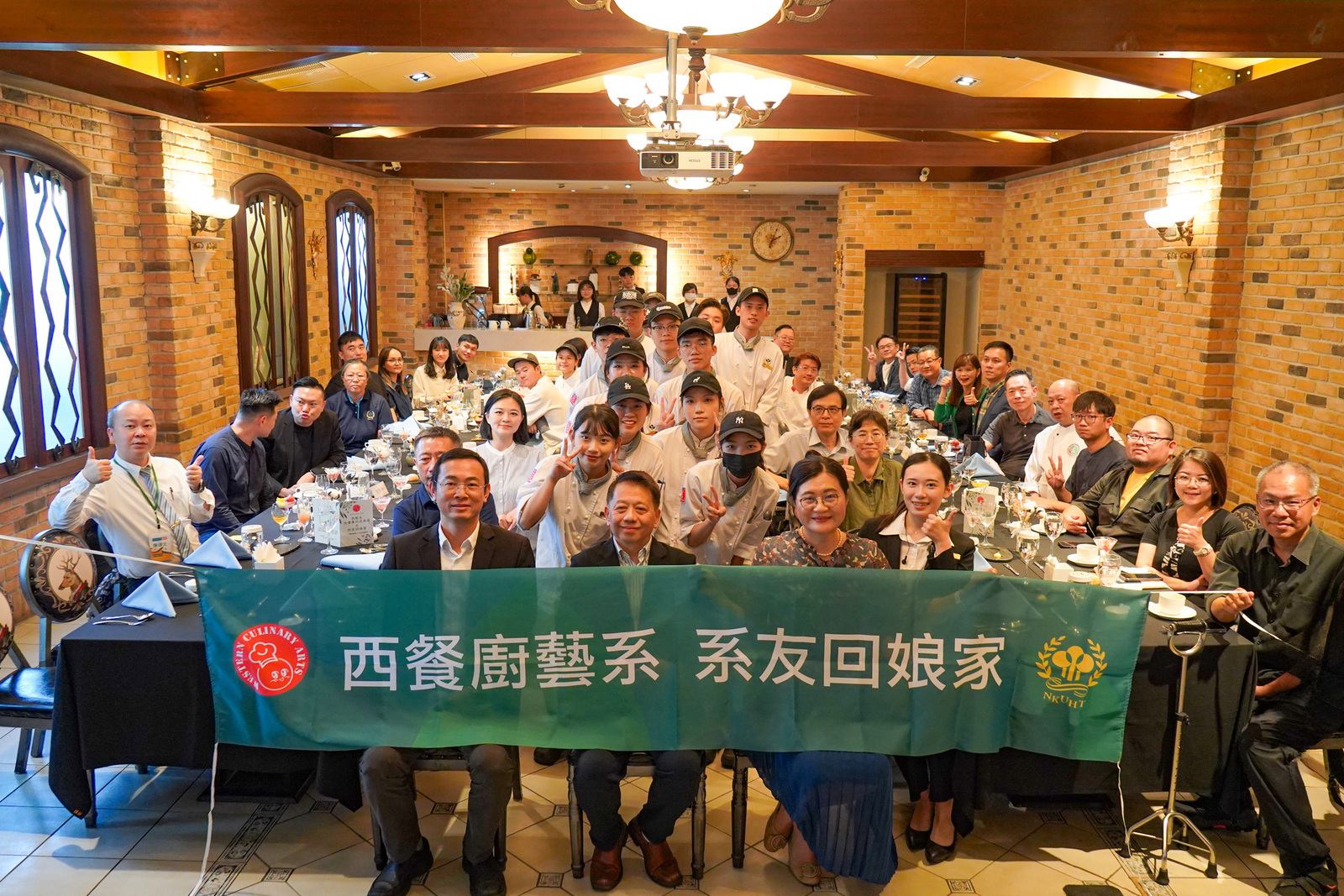 高餐大西廚校友回到熟悉實習餐廳，重溫大學時光圖片