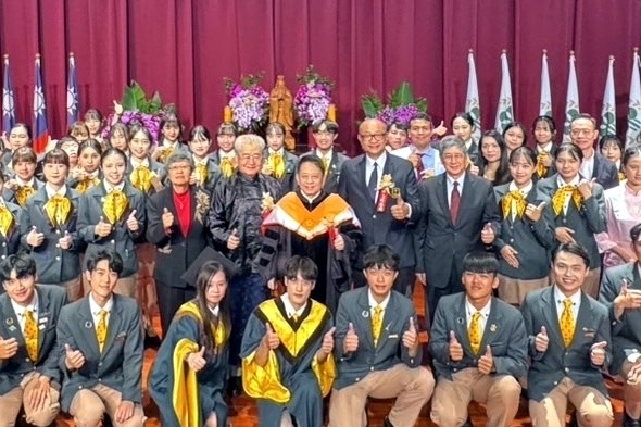 高餐大畢業典禮圓滿成功圖片